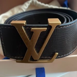 Louis Vuitton Brown with gold buckle belt